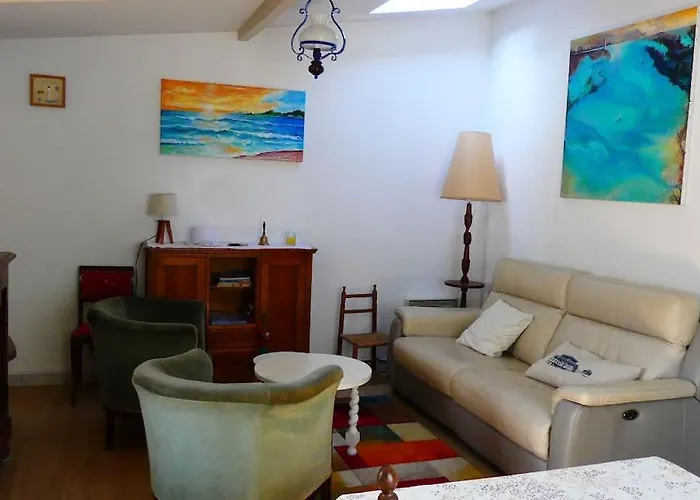 Holiday home Maison L'escaletaussat Les Bains *